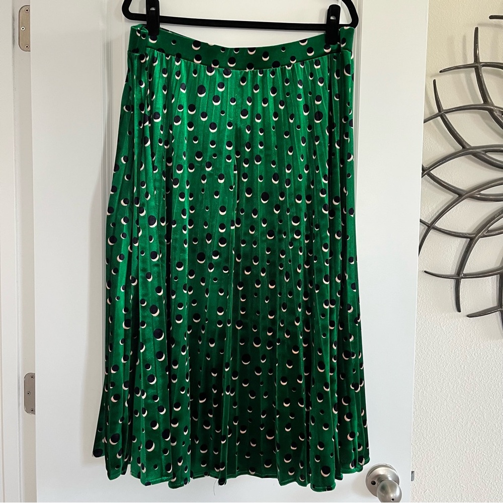 Anthropologie Maeve Plus Size Carly Velvet Pleated Midi Skirt - Picture 4 of 5